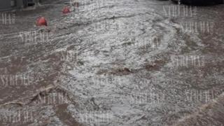 В Благоевград се изля голям порой и положението стана страшно (СНИМКИ)