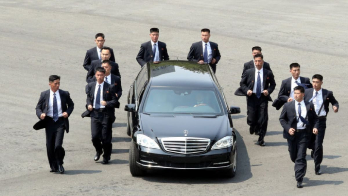 Кои са спринтиращите гардове на Ким Чен-ун и защо охраната му е разделена на три 