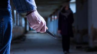 Ново зверство в Германия: Турчин закла в парк 15-годишна румънка, която прошепна само "Умирам, умирам" пред потресени очевидци