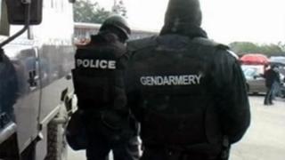 Угърчин се надигна срещу циганските безчинства, нощес е горяла къща, жандармерия е обградила града 