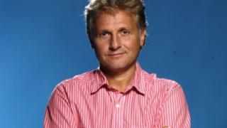 Само в "ШОУ"! Нещастие надвисна над Къци Вапцаров и семейството му, водещият и синът му на косъм от смъртта!