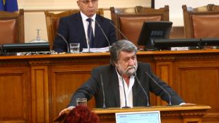 Рашидов и Нинова на нож в парламента, скулпторът избухна срещу БСП: Не ви ли е срам?!