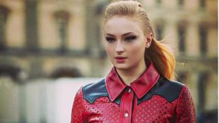 Шок! Софи Търнър май издаде с татуировка как свършва Game of Thrones