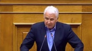 В Гърция ври и кипи! Депутат от СИРИЗА проговори на български език, обявявайки го за... македонски (ВИДЕО)