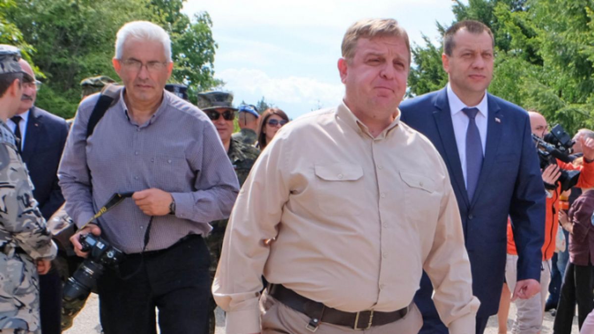 Каракачанов: Договорът за името на Македония остава под въпрос