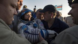 Коя е първата жена, командвала Международната космическа станция?