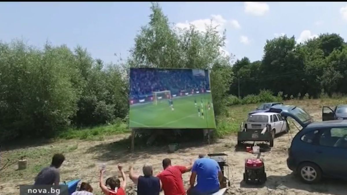 Изядено от комари село гледа Световното на брега на Дунав, за да се прочуе в света (ВИДЕО)