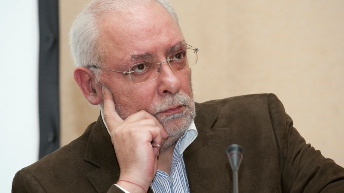 Разбра се кой сяда в стола на внезапно починалия шеф на БСК