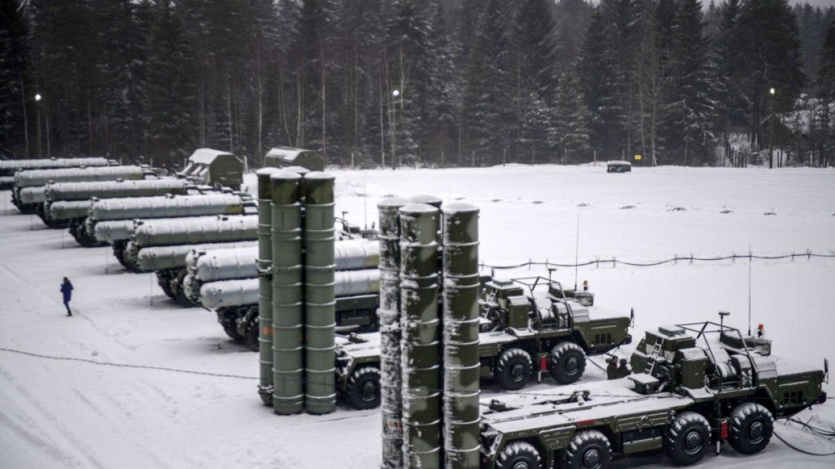 Турция затвори обсъждането на темата с С-400 