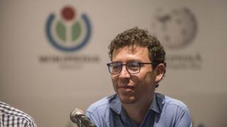 Това мoмчe помага за решаването на един от най-големите проблеми в интернет, при това без да иска пари 