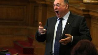 Депутат хвърли бомба пред БЛИЦ за избягал колега: Пръв предупредих Корнелия! Политическият брокер Панчев може да гласува с ГЕРБ, а после да отиде в АБВ или "Воля"! 