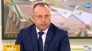 Министър Порожанов обясни дали птичият грип и африканската чума по свинете са опасни за хората