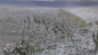 Ледени топки за тенис заваляха от небето и съсипаха Краснодар (ВИДЕО)