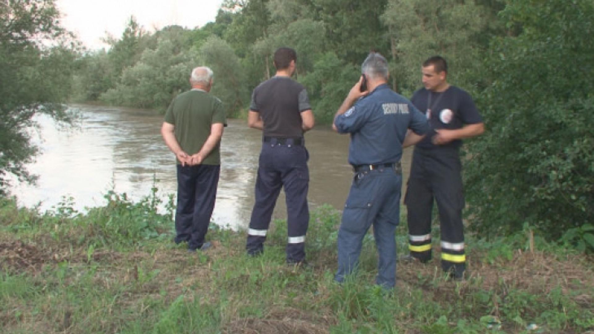 Жената на изчезналия водолаз в Искър с много важен призив