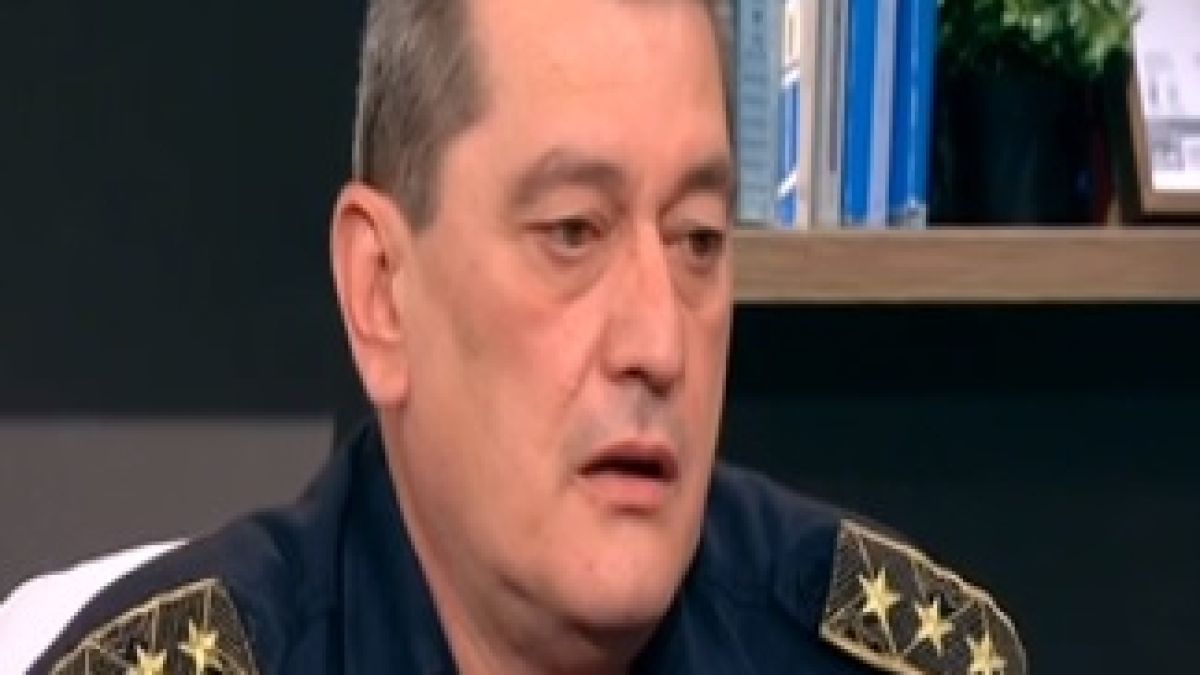 Гл. комисар Николов за наводненията: Спасихме живота на 3 души, изведохме други 50