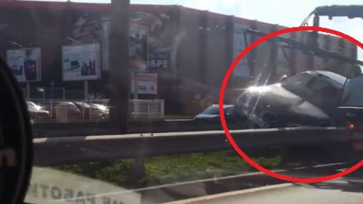Само в БЛИЦ! Софиянци се дивят на мелето, което тузарско БМВ спретна, и се питат само едно: Как стана това? (СНИМКИ/ВИДЕО)