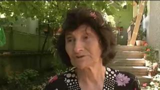 Ало терорист към баба Пенка: Ще дойда, ще те нарежа, ще те изнасиля - пъхай всичките си пари в сеното (ВИДЕО)