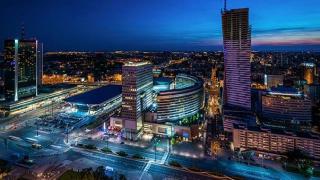 Ферари, Бентли... Луксът, прогонен от комунизма, се връща в Полша