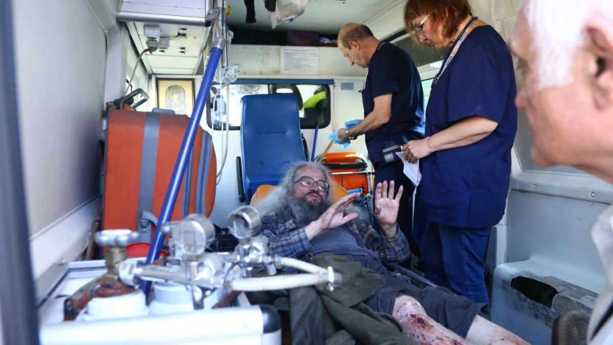 Цвета Караянчева извика линейка за Босия 