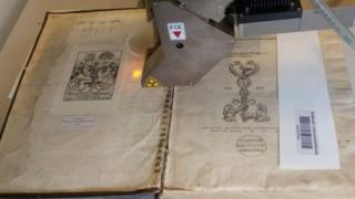 Откриха смъртоносно отровни книги в датска университетска библиотека (СНИМКИ)