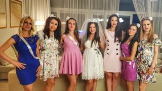 Вдигнаха пищно моминско парти на бургаска депутатка (СНИМКИ)