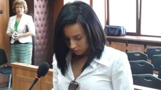 Помните ли танцьорката Габриела, която помете 10 паркирани коли, а след това разби носа на студентка? Ето какво се случва със скандалната пловдивчанка