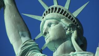 CNN разказа за една малка грешка с пощенска марка за 3.5 милиона долара