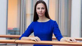 Евродепутатка от ГЕРБ съобщи дълго чакана новина: Край на безплатните стажове