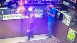 Огнен ад! Запалка подпали мъж от горе до долу (ВИДЕО 18+)