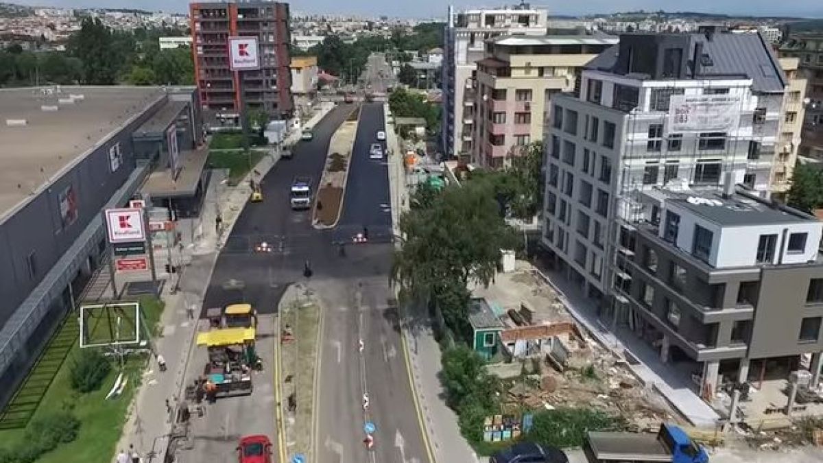 Докъде стигна един от знаковите ремонти в София? Вижте ВИДЕО от птичи поглед