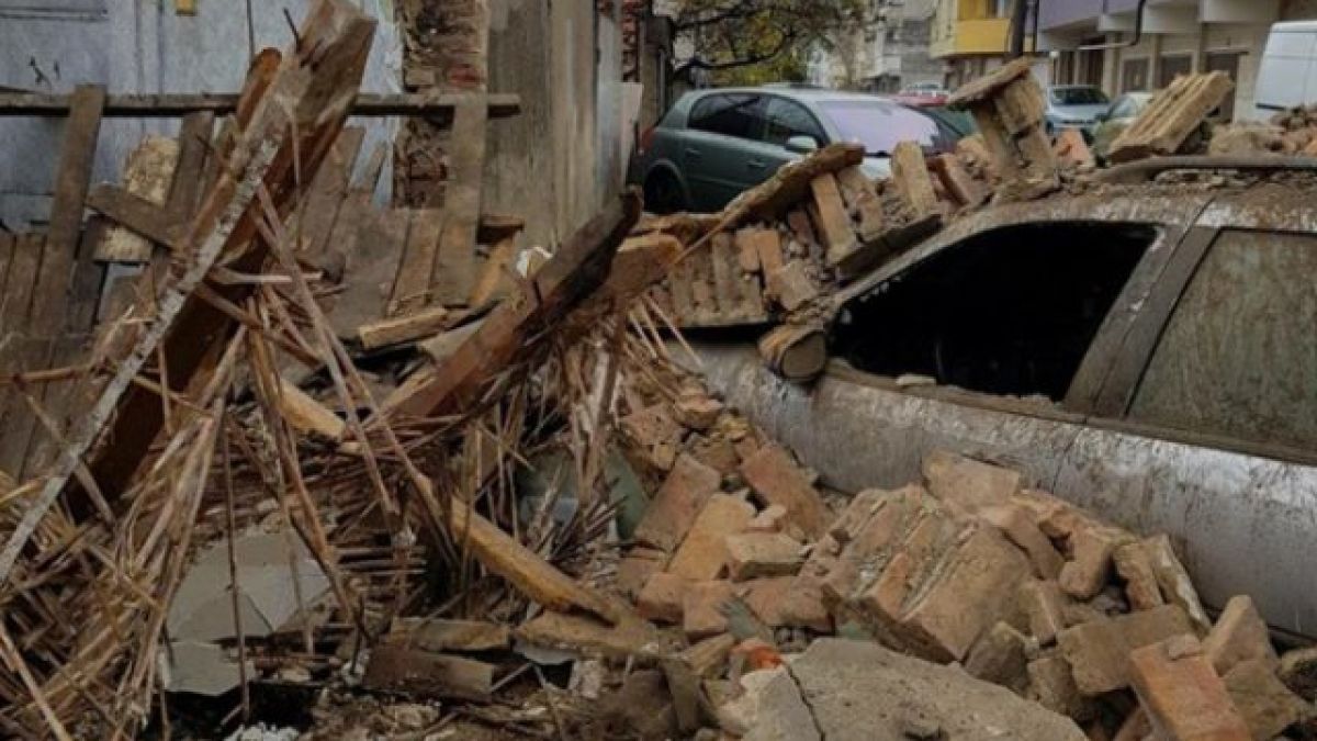 Паметник на културата се срути в Смолян