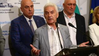 Волен Сидеров: Да се спрат спекулациите с чумата по животните!