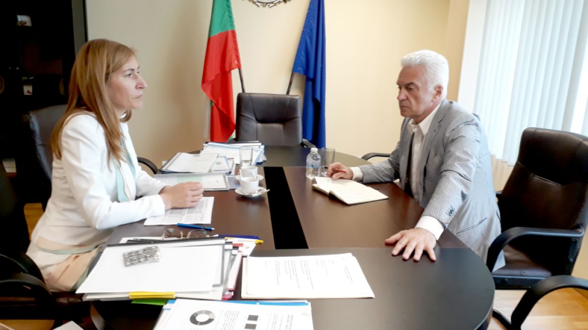 Ангелкова и Сидеров обсъдиха актуални въпроси в сферата на туризма