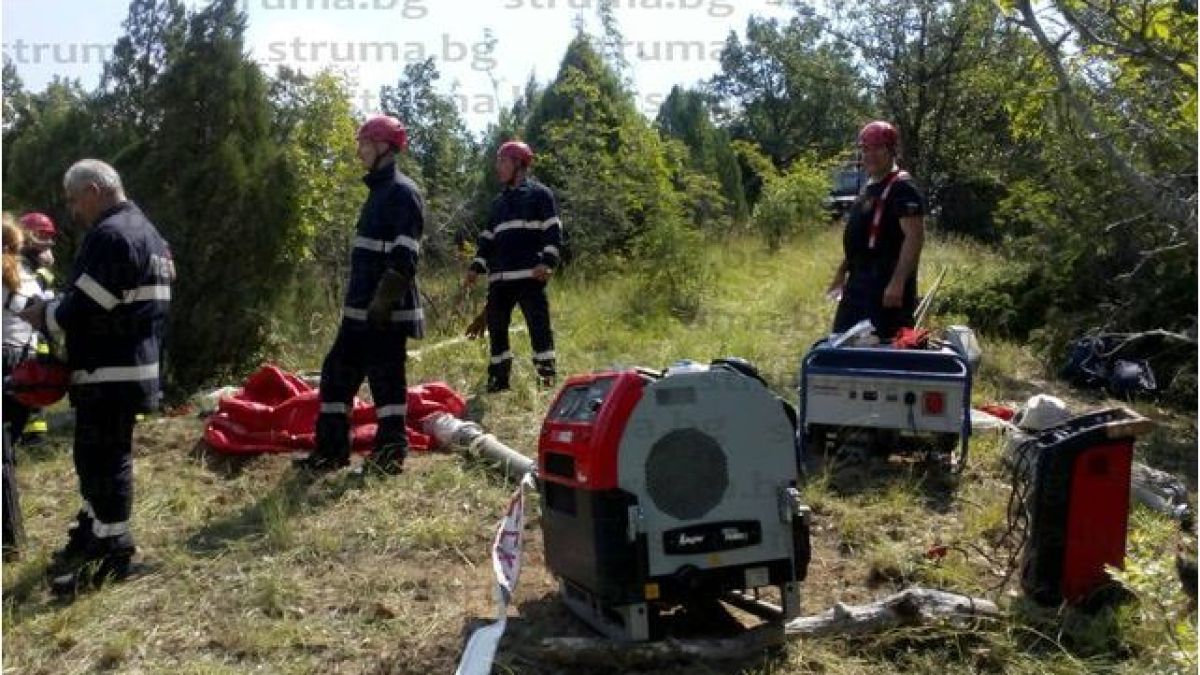 Спират движението на Кресненското дефиле, ето какво се случва (СНИМКИ)