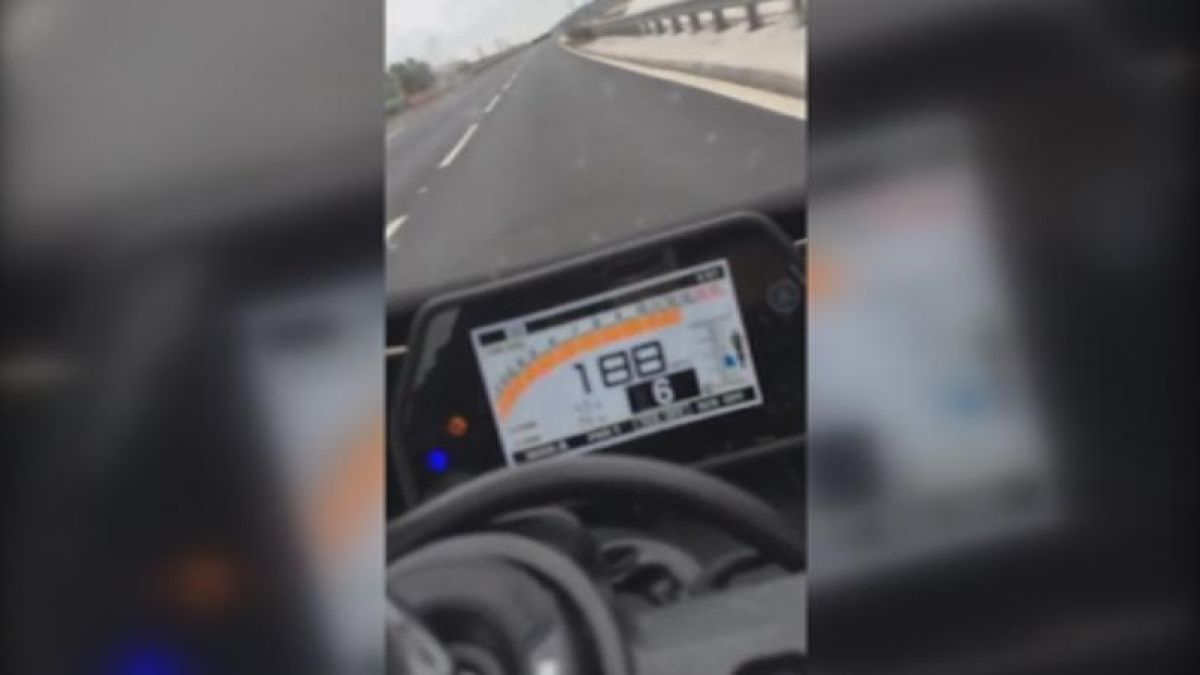 Англичанин влиза в затвора заради каране с 300 километра в час на мотор