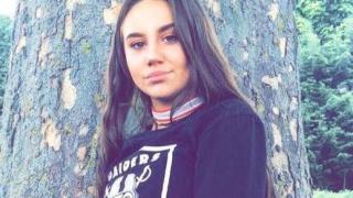 "Не знам къде се намирам". Секунда след тези думи, 16-годишна красавица бе убита от... (СНИМКИ)