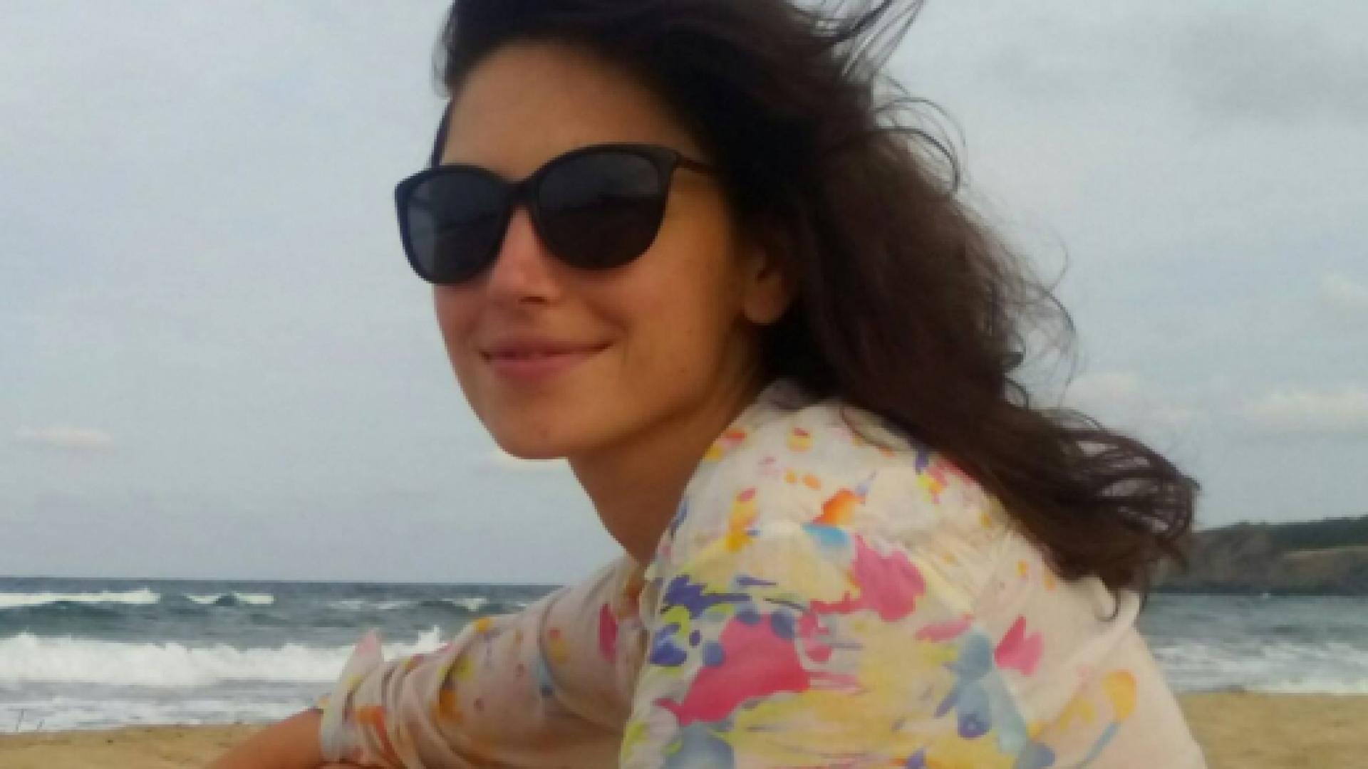 Любовна версия за драмата с красивата лекарка, полетяла от 7-ия етаж на блок в столичния "Люлин"