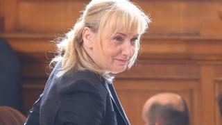 Елена Йончева пак нахока Борисов