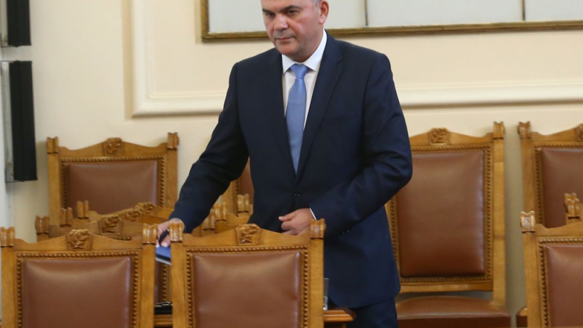 Социалният министър с гръмко предложение за промените в болничните