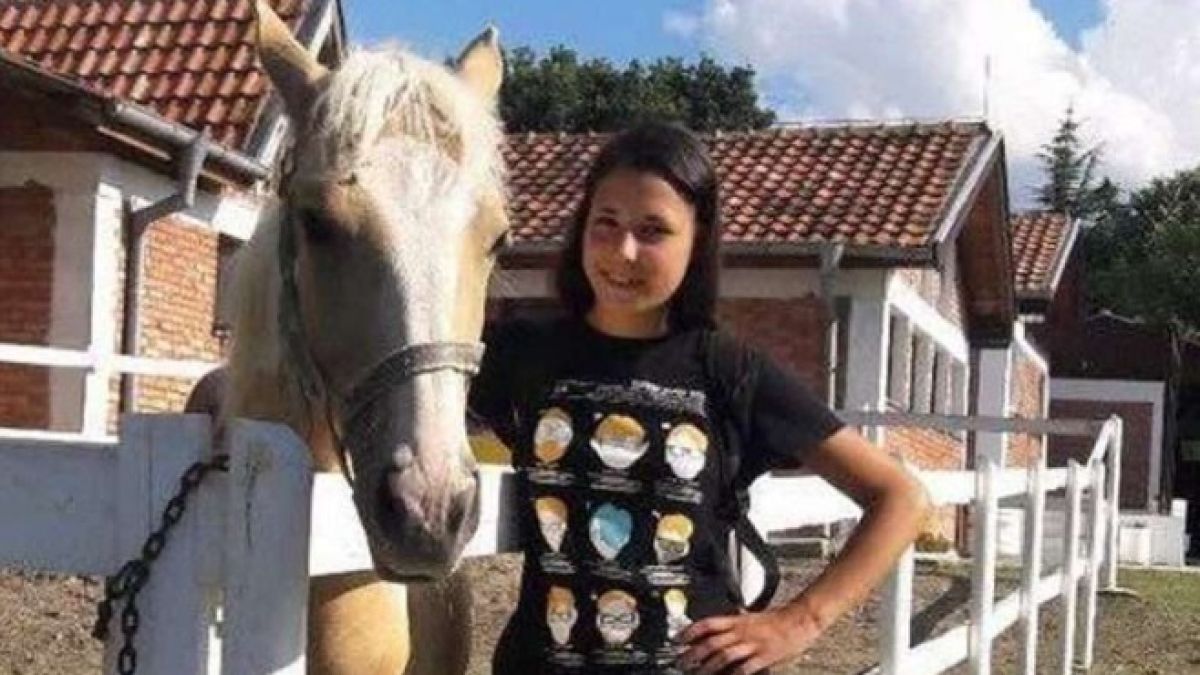 Извънредно: Отвлеченото и изтезавано от дилър момиче от Добрич се нуждае от спешно кръвопреливане! (СНИМКА)