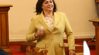 Нинова: Има решение по случая с „Олимпик“ 