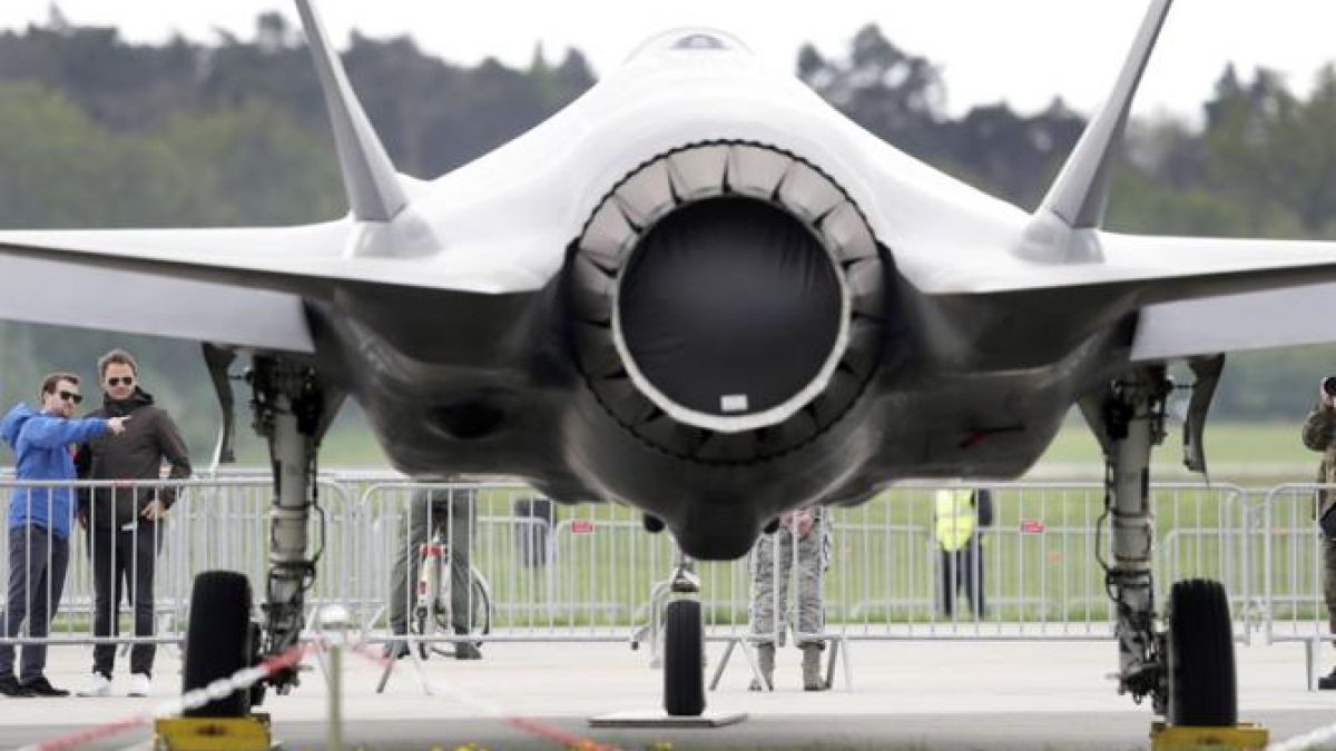 Aviation Week: Америка е на крачка от изтребител 6-о поколение?