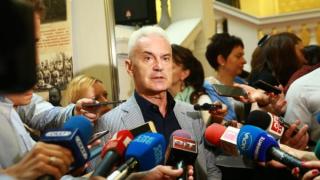 Сидеров обясни може ли страната може да влезе в правителствена криза, всичко е в ръцете на президента!