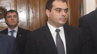 Социалист отговори на Борисов за „хапването и пийването“