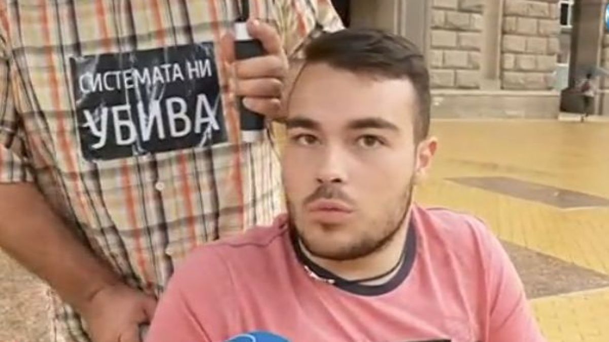Болният Петър, който беше оставен пред вратата на Борисов, разкри какво са си казали с премиера!