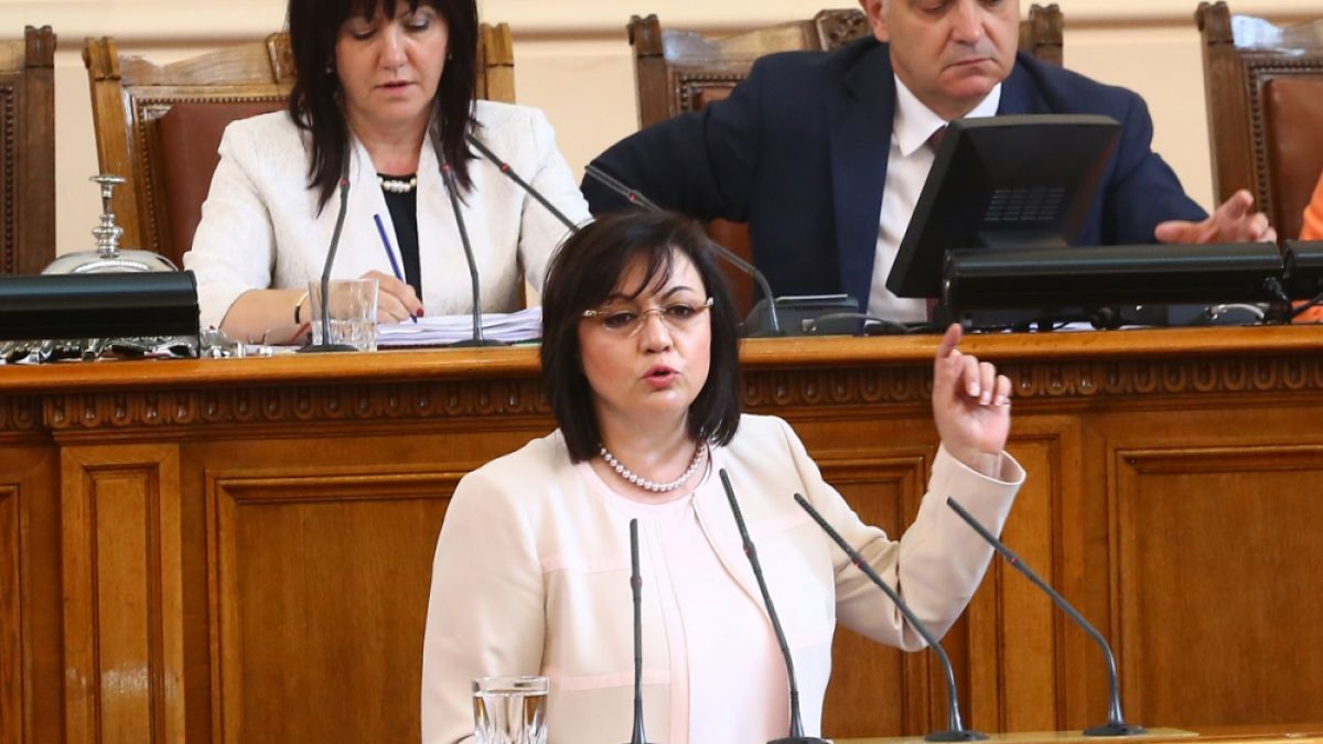 Нинова: Щях да похваля Борисов, но той не издържа и...