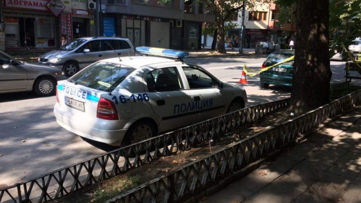Този див Северозапад! Жена се изпокара с мъжа си, хвана нож и стана страшно...