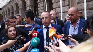 Гласуват оставката на Румен Порожанов