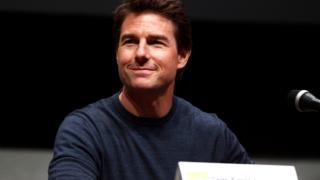 Ще се погнусите: Разкриха какво слага на лицето си Том Круз 