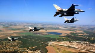 Смъртоносна заплаха за F-16: Руски Су-30 е забелязан с нова далекобойна ракета "въздух-въздух" ВИДЕО